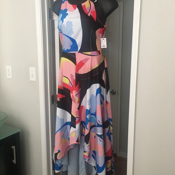Nicole Miller Dresses & Skirts - Gorgeous Nicole Miller High/ Low Dress